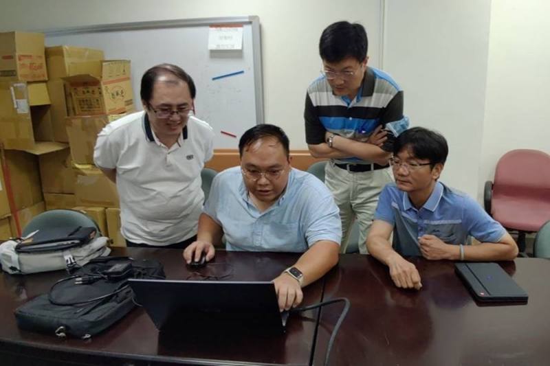 潛力教師宜蘭高中賴祥宇老師引導宜蘭高商老師