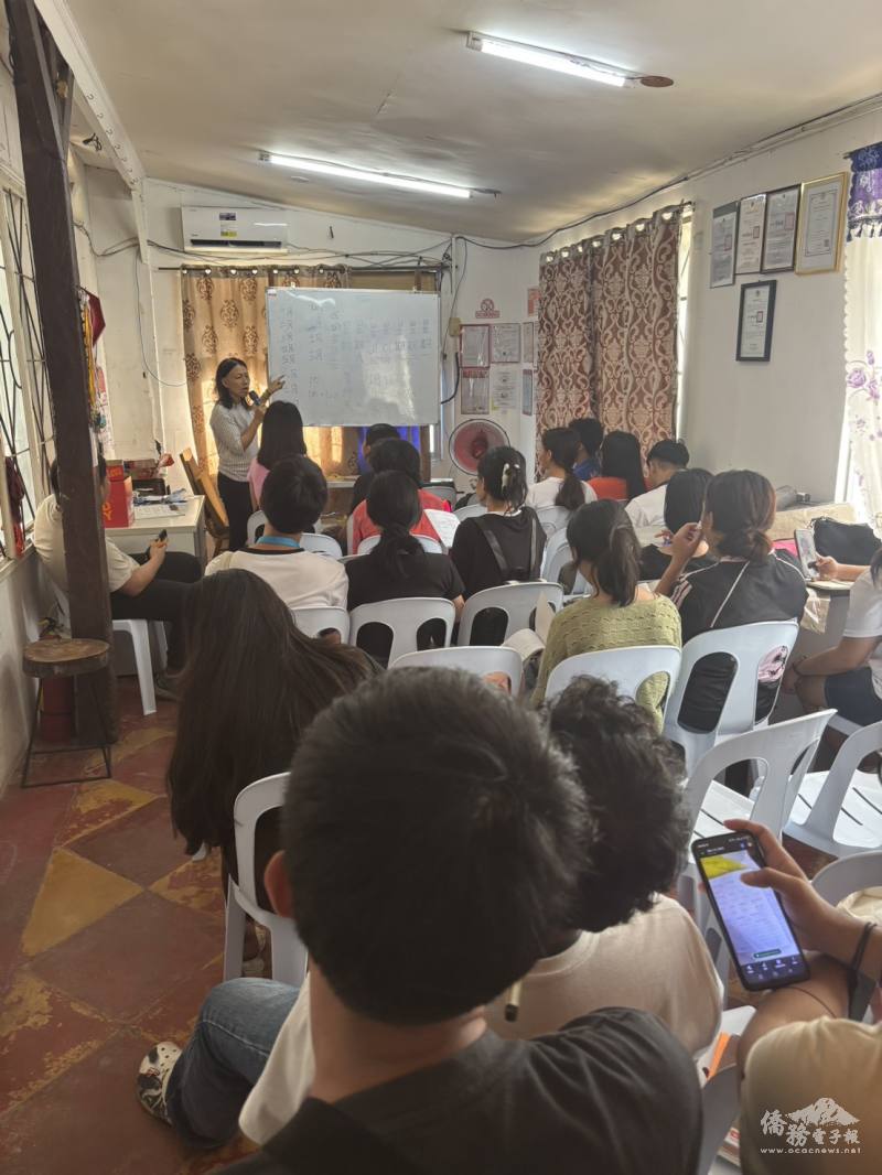教師紹麗華授課