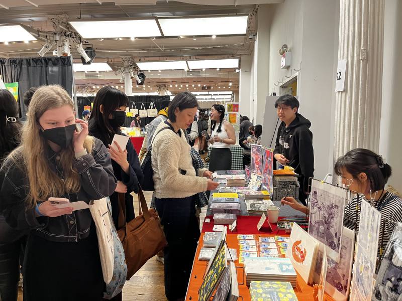 漫畫家丁柏晏、插畫家陳沛珛與現場觀眾交流（駐紐約臺北文化中心提供）