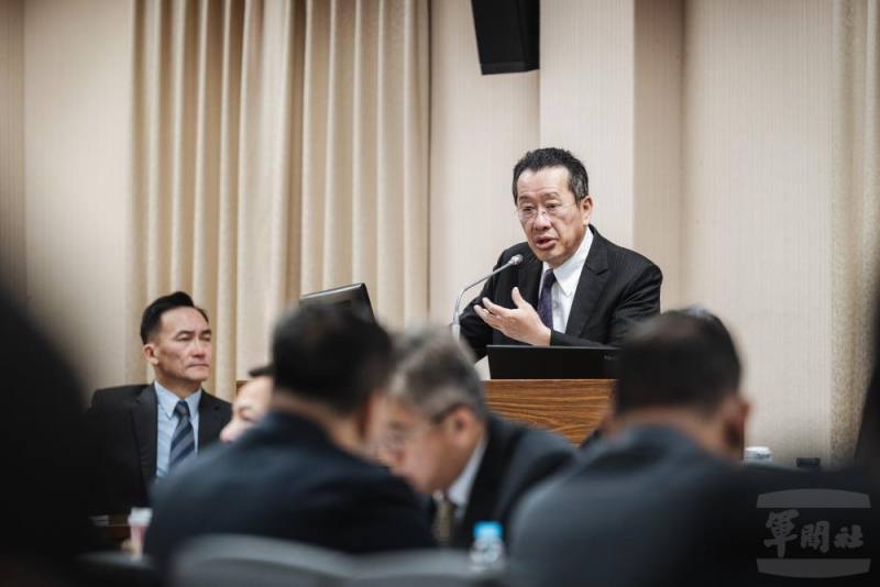 國防部長顧立雄針對國防業務概況進行專案報告