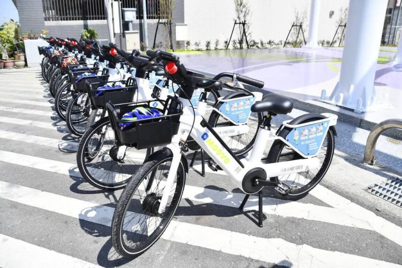 彰化縣大村鄉20日啟用MOOVO公共自行車租賃系統，設置台鐵大村車站、大村鄉公所、大葉大學等8個站點，方便民眾洽公、旅遊。（彰化縣政府提供）