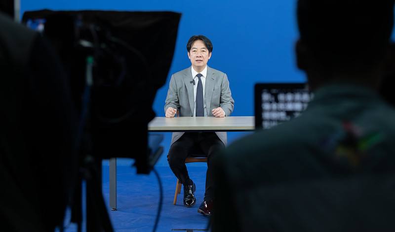 賴清德總統日前前往國防部文化營區，錄製莒光園地「與官兵有約」，節目於20日下午播出