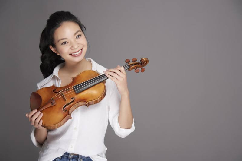 台裔美籍小提琴家黃凱珉（圖）2022年獲美國印第安納波利斯國際小提琴大賽金牌，4月將在紐約卡內基音樂廳中的讚克爾音樂廳舉辦獨奏會。（鴻宇藝術提供）