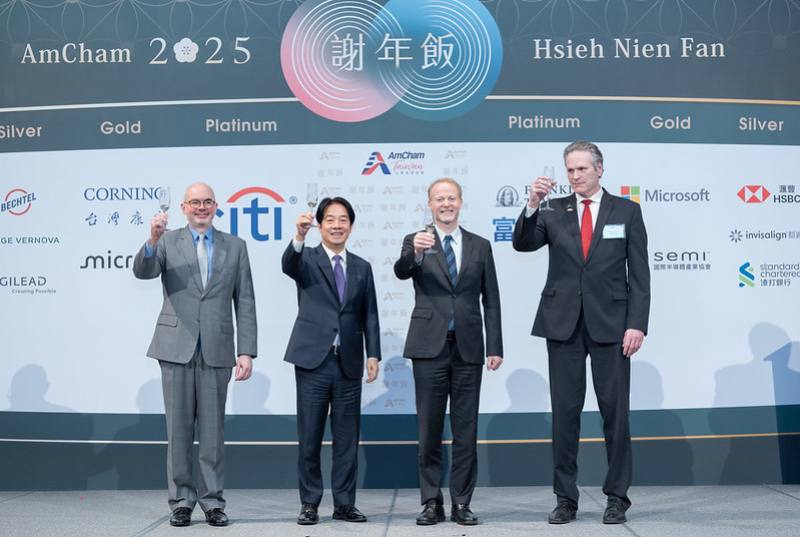 賴清德總統20日晚間出席「台灣美國商會」（AmCham Taiwan）2025年謝年飯