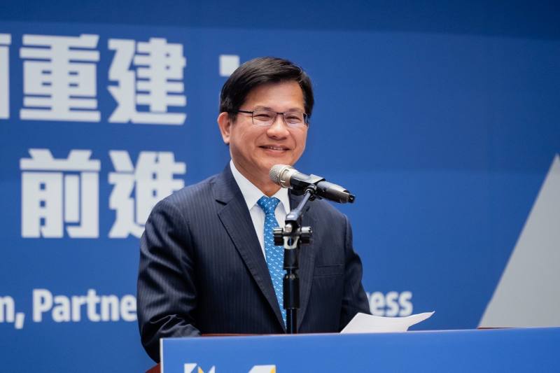 外交部長林佳龍出席「台灣助烏克蘭重建：科技、合作、前進」論壇致詞