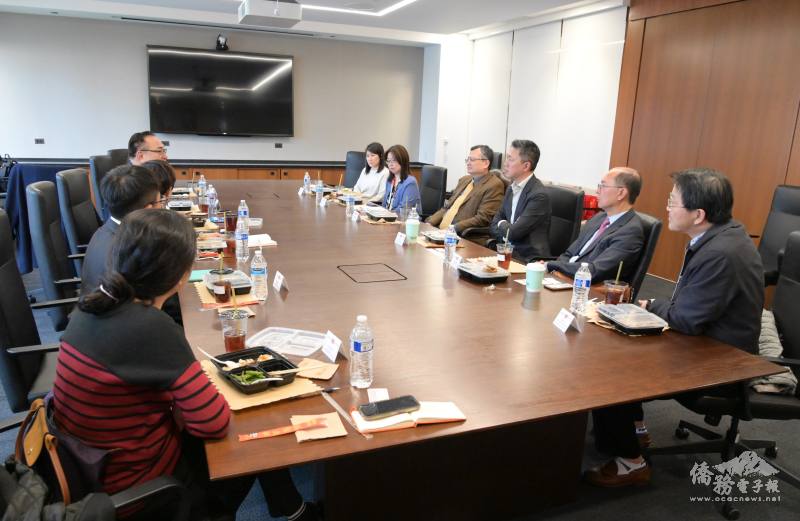 模具公會拜訪駐芝加哥辦事處，與臺美商會交換意見