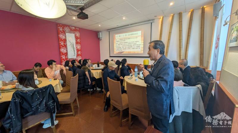 歐洲臺商總會名譽總會長分享黑膠唱片的美學及傳統懷舊產業透過新興模式復甦的過程