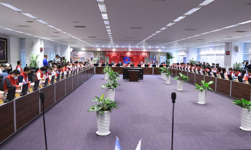 台中市全民防衛動員準備、戰力綜合協調及災害防救三會報，24日在中市府召開，會中公布7月15日將在海線3行政區舉行城鎮韌性防空演習