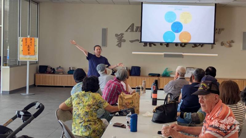 講師賀琳為大家介紹語言治療病理學