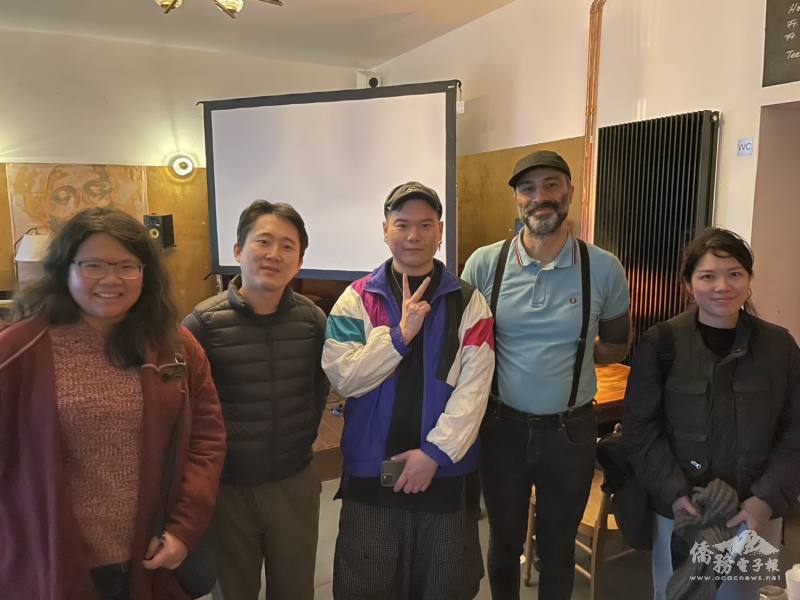 映像臺灣協會成員及Hank Chinaski老闆；由左至右，林蓉、吳浩平、蘇志翔、Cem Sari、杜宛庭