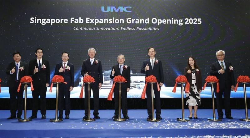 United Microelectronics Corp. President S.C. Chien (third right) hosts the opening ceremony of its fab expansion in Singapore on Tuesday. Photo courtesy of UMC April 1, 2025