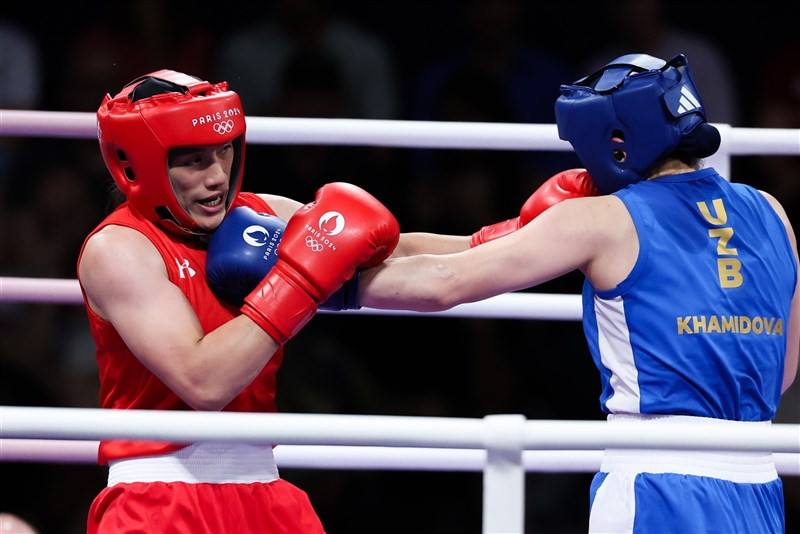 Taiwanese boxer Chen Nien-chin (left) at the 2024 Paris Olympics. CNA file photo