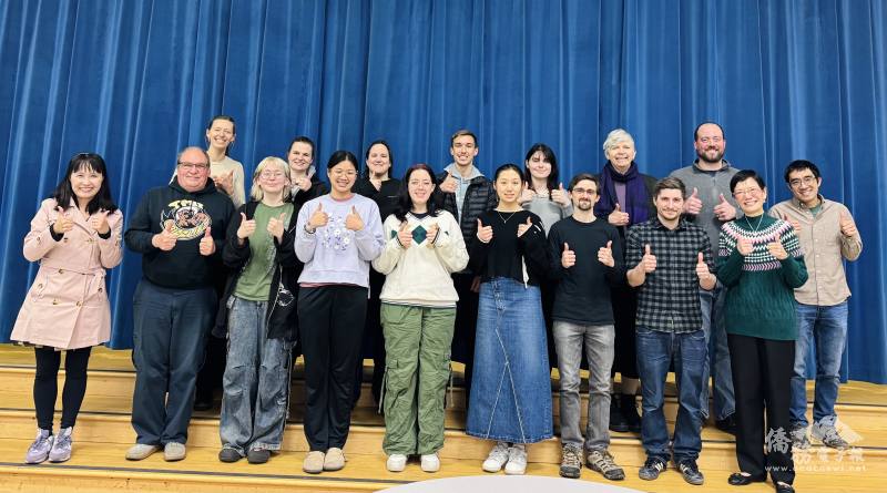 安娜堡臺灣華語文學習中心參賽學生與指導老師合照