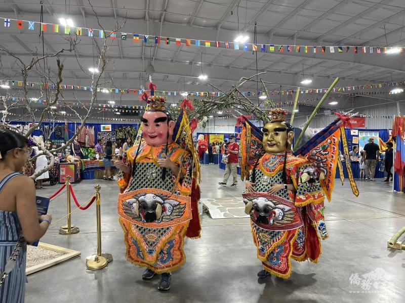 三太子於活動現場吸引民眾注意