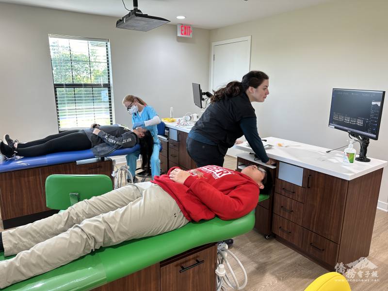 美國的牙醫診室都很寬敞舒適