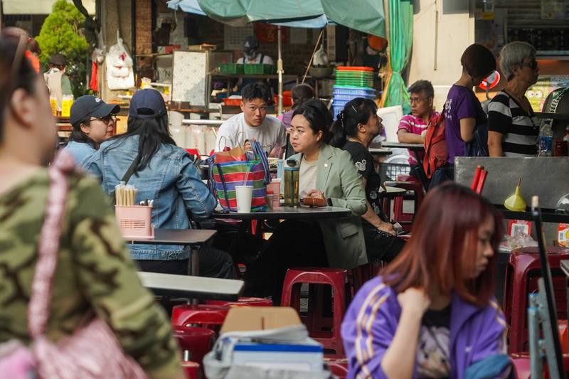 CNA photo April 8, 2025