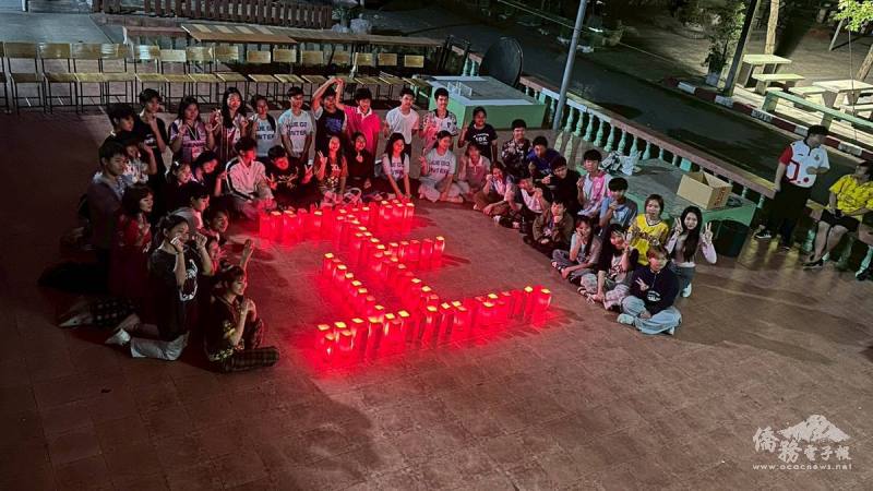 感恩燭光晚會離情依依也表達學員們將來到臺灣留學再續情誼的期許