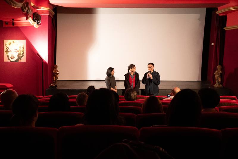 電影「小雁與吳愛麗」於3月28日至4月6日期間在「巴黎台灣電影節」放映，導演林書宇（右1）與演員夏于喬（右2）現身巴黎，與當地觀眾互動。