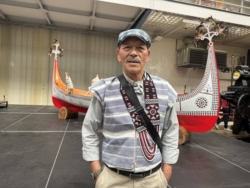 達悟族作家夏曼．藍波安表示，拼板舟能在捷克國家技術博物館展出，是他「這一生最幸福最光榮的時刻」