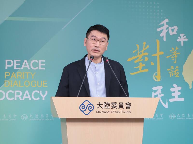 陸委會16日召開例行記者會，由副主委兼發言人梁文傑主持