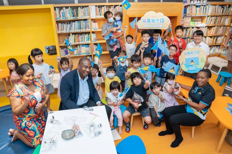 Ambassador of Saint Lucia and his wife participated in one of the storytelling sessions in the 'United Nations of Stories' event in 2024