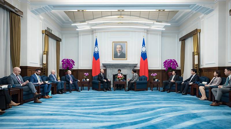 President Lai meets with the US delegation led by Senator Pete Ricketts.