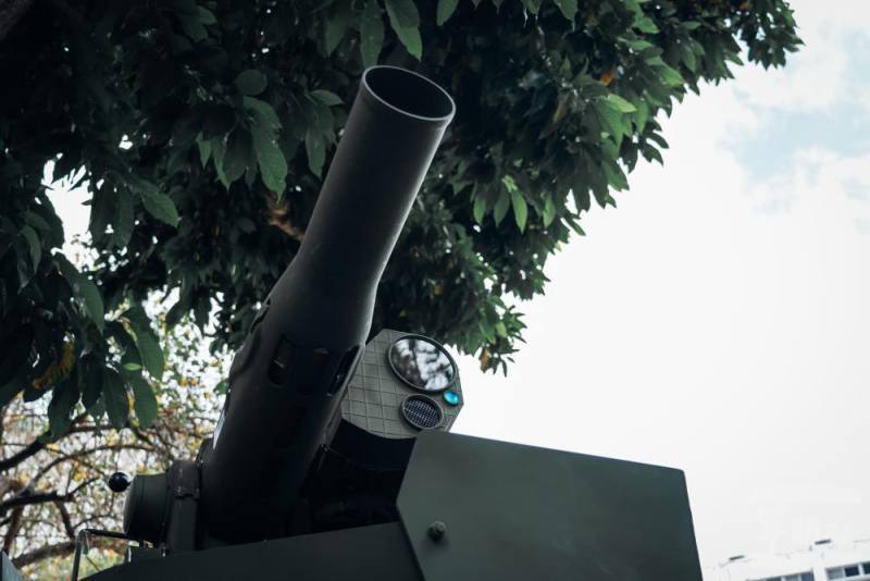 新型拖式飛彈發射架具備獨立日夜觀測介面。（軍聞社記者吳東昇攝）