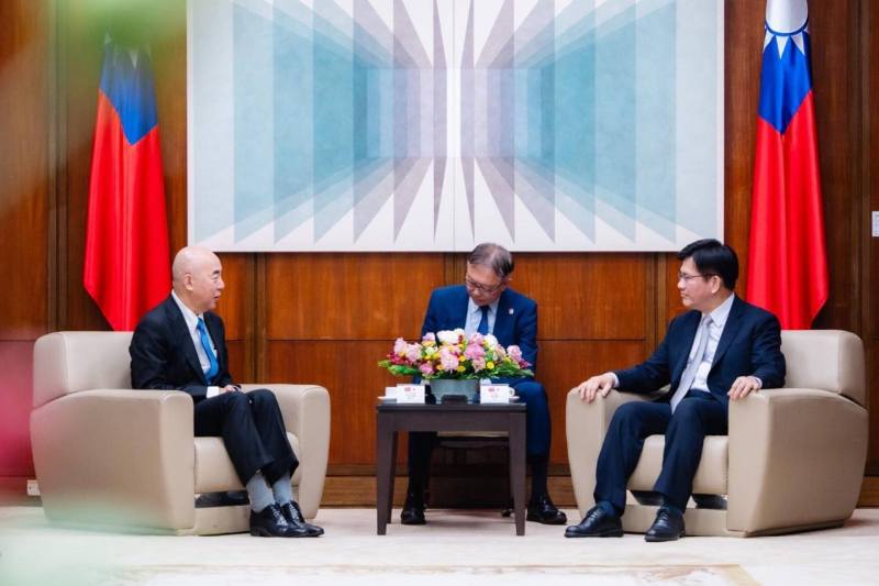 外交部長林佳龍與「日本保守黨」黨代表百田尚樹交換意見