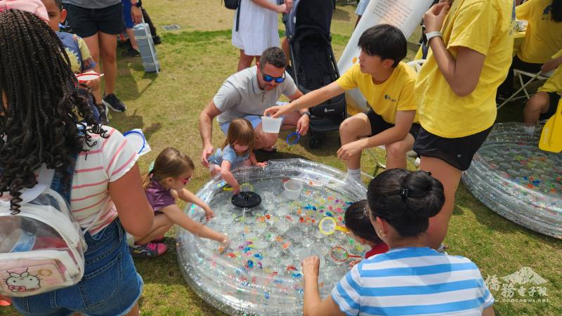 臺灣夜市撈金魚遊戲受歡迎