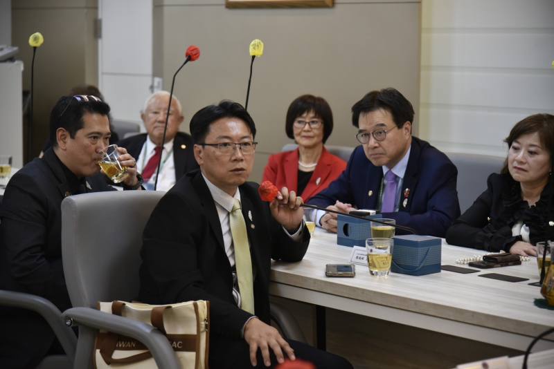 北美洲臺灣商會聯合總會於僑務委員會進行意見交流