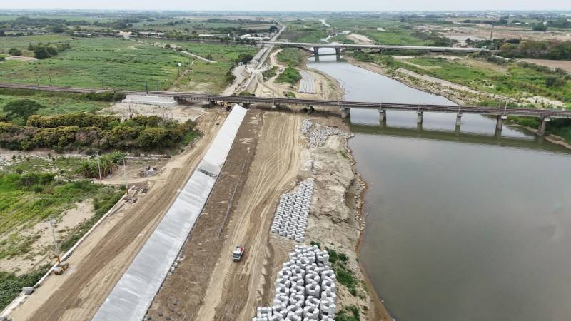 汛期將至視察八掌溪，要求清淤修堤築橋，多方案加速進行