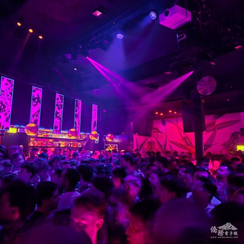 現場觀眾一睹妮妃雅風采