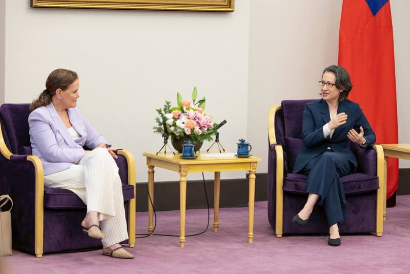 副總統接見「新美國安全中心（CNAS）下一世代國安領袖計畫（NextGen）訪問團」