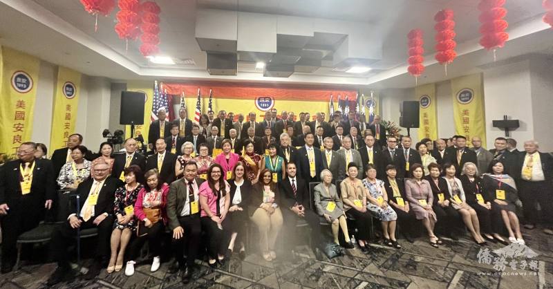 開幕典禮貴賓合影