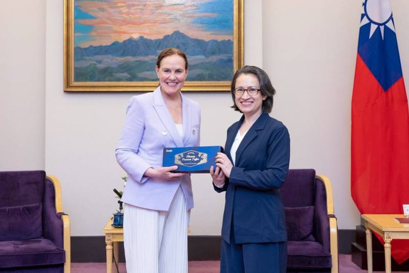 蕭美琴副總統24日上午接見「新美國安全中心（CNAS）下一世代國安領袖計畫（NextGen）訪問團」