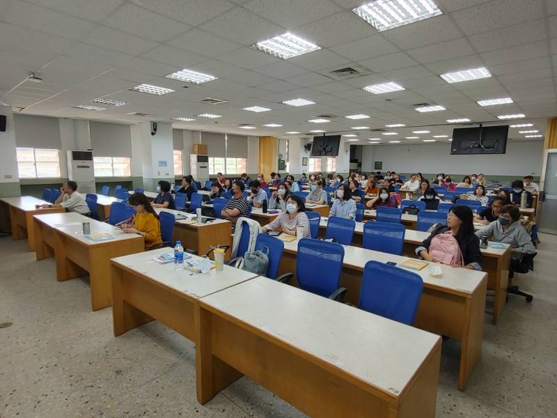 高級中等學校課程諮詢