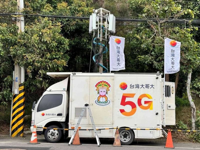 因應白沙屯媽祖進香遶境，台灣大提前啟動網路部署，沿400公里遶境路線，全線動員進行訊號優化。（台灣大提供）