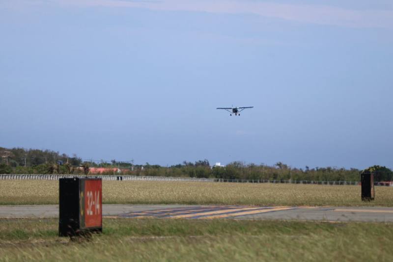屏東3D旅遊嘉年華將登場，超輕航機26日從屏東縣高樹鄉皆豪飛行場直飛恆春機場。首發團限定版遊程及超輕航機同乘體驗將開放報名。（屏東縣政府交通旅遊處提供）