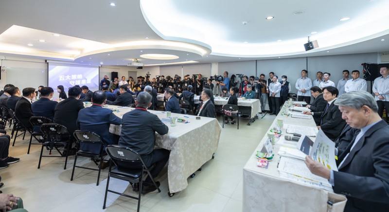 總統出席「與大武崙產業園區業者座談」