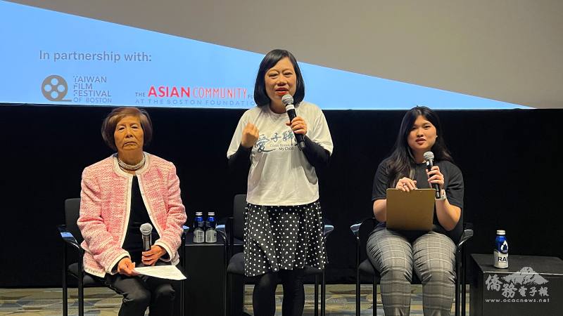 問答環節李靖惠(中)與觀眾互動