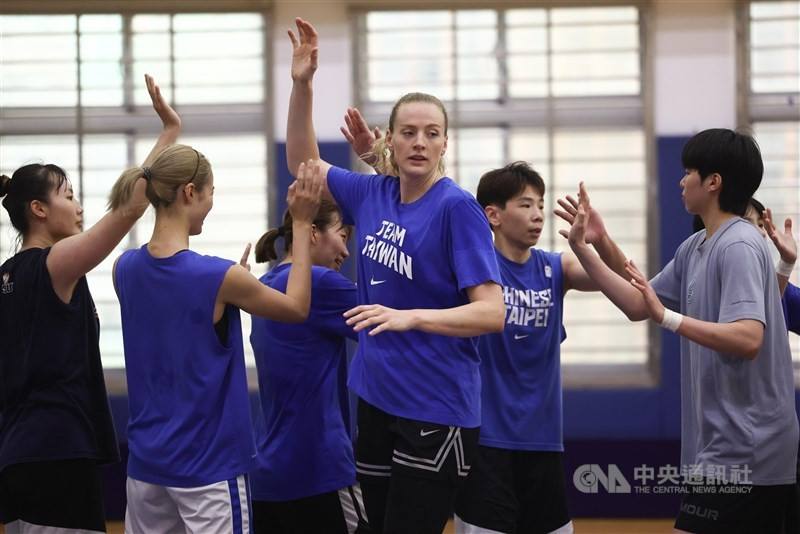 Marie Gülich (center). CNA photo April 29, 2025