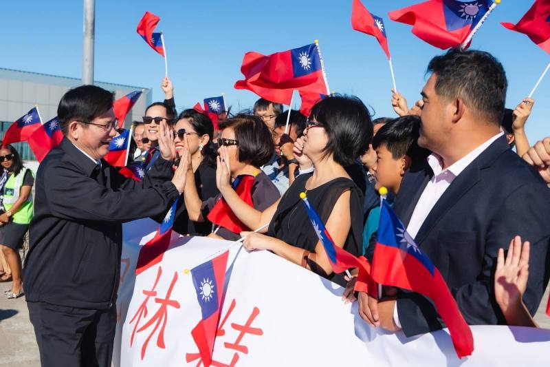 5. Overseas Taiwanese community members from southern Africa bid farewell to Special Envoy Lin.