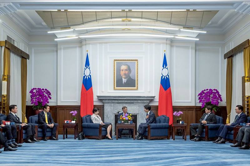 President Lai exchanges views with Japanese Diet Member and former Minister of State for Economic Security Takaichi Sanae.