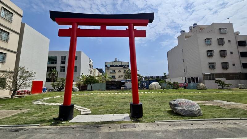 日本執政黨自民黨眾議員、前經濟安全保障大臣高市早苗，29日赴高雄保安堂，參與安倍紀念公園揭牌。圖為安倍紀念公園一景。