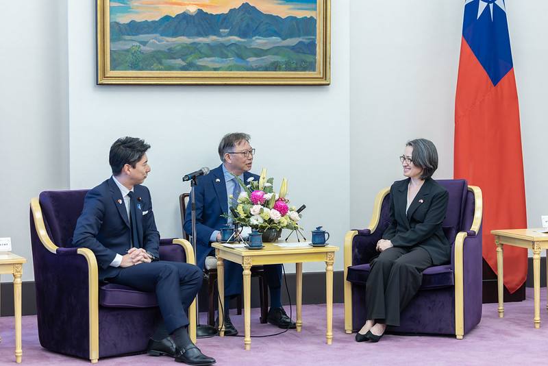 蕭美琴副總統於29日下午接見「日本自民黨青年局幹部訪台團」