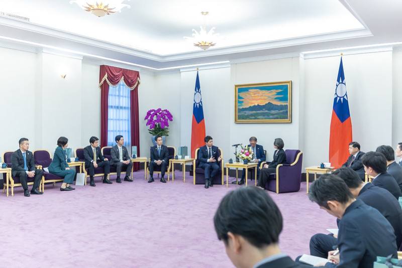 副總統接見「日本自民黨青年局幹部訪台團」