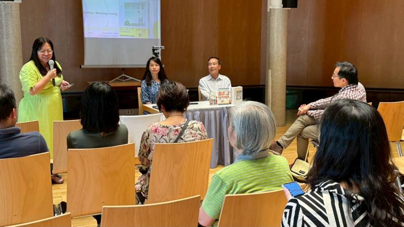 行政院政務顧問傅佩芬在迎賓開場讀書分享會上致詞，帶領與會者探討移民身分認同議題