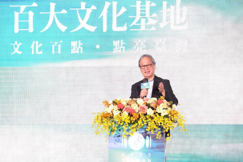 文化部長李遠表示，此次的百大文化基地籌備階段，各部會都指派代表出席會議，並承諾將共同投入資源。