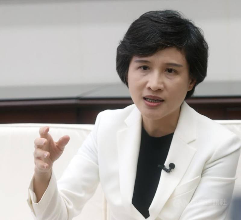 行政院副院長鄭麗君率領政府團隊，近日在華府就對等關稅等經貿議題與美方進行首輪實體磋商。（中央社檔案照片）