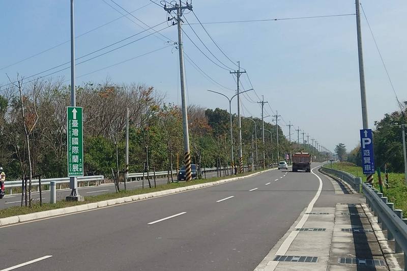 台灣國際蘭展每年3月在台南市後壁區登場，通往舉辦地點蘭花園區的市道172線寬度已從早年12公尺拓寬為20公尺。